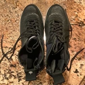 Nike SF AF1 Mid Womens Special Forces Air Force 1 AA3966-300 Size 8